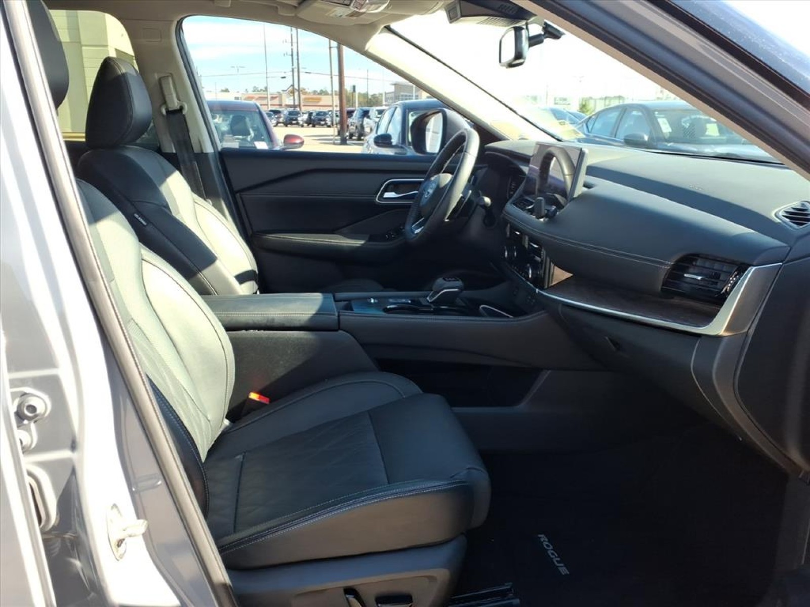 2024 Nissan Rogue Platinum Gray at TX Auto Group