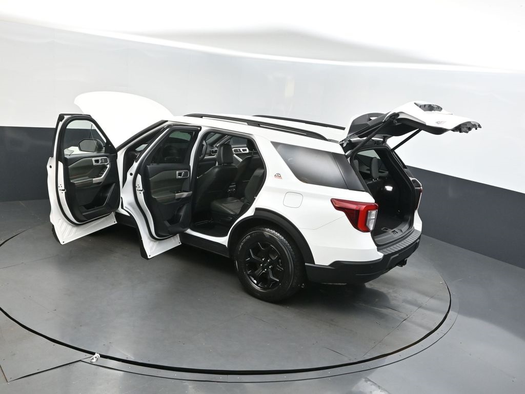 2022 Ford Explorer Timberline photo 2