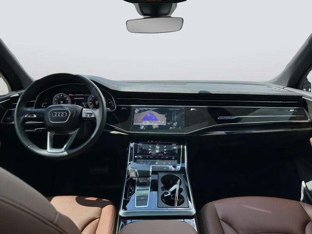 2023 Audi Q7 45 Premium photo 9