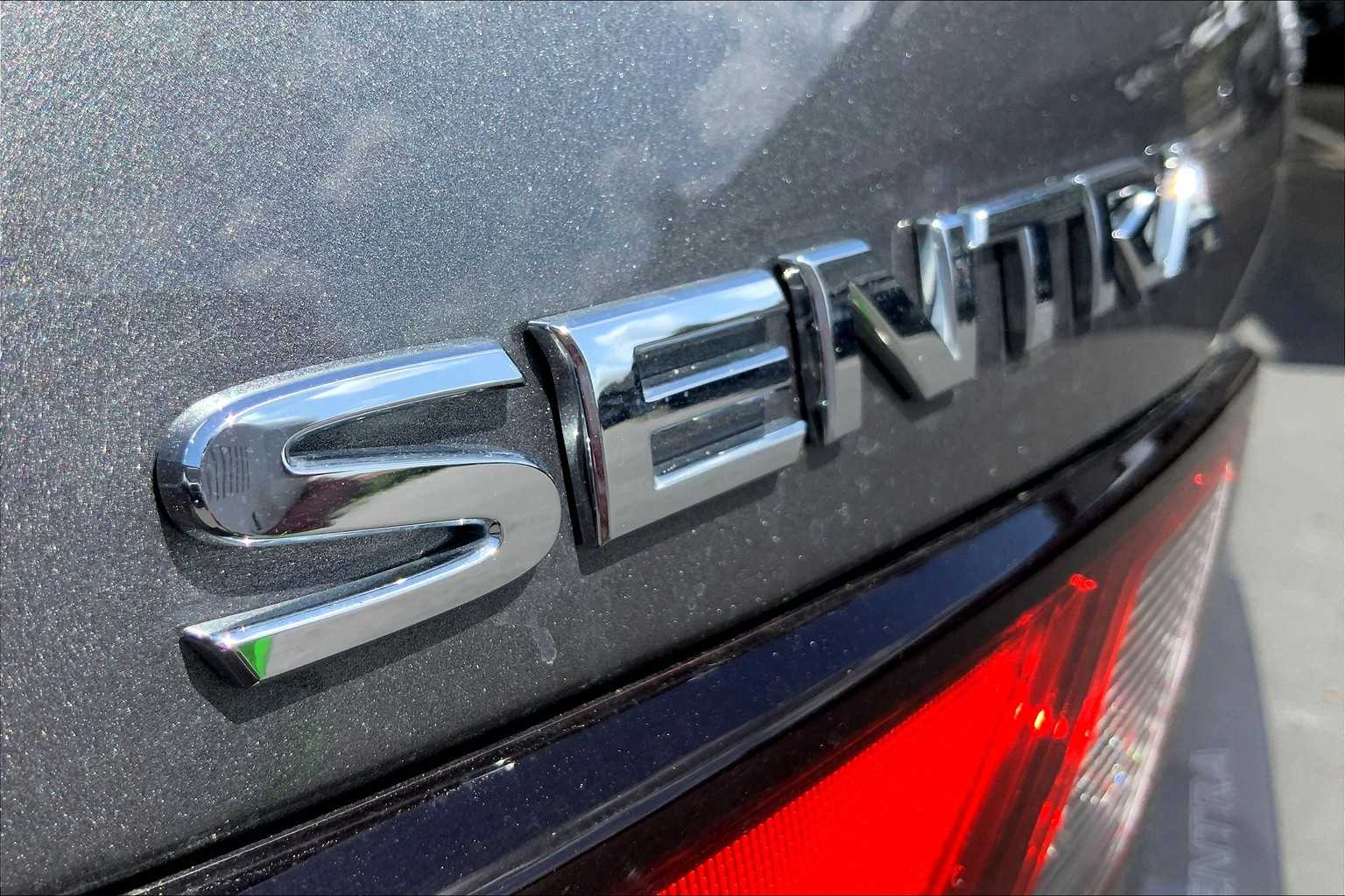 2025 Nissan Sentra SV photo 15
