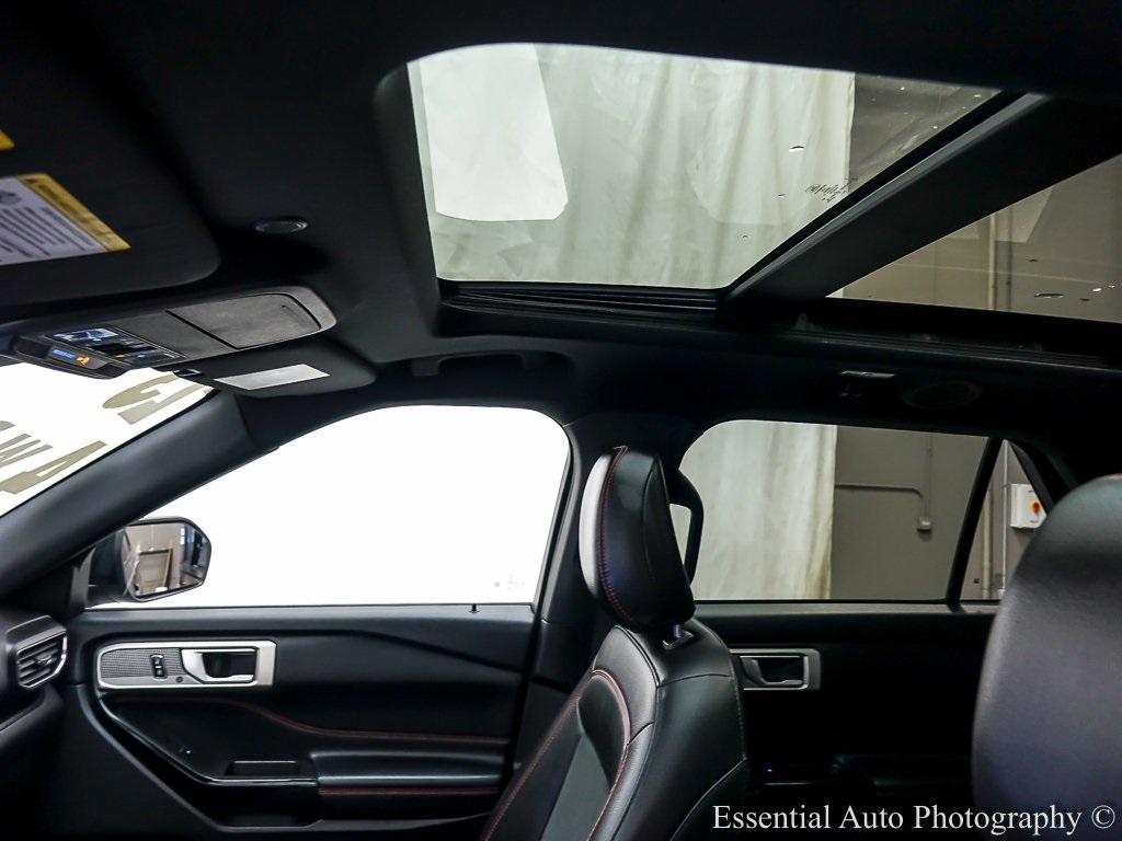 2023 Ford Explorer ST-Line photo 11