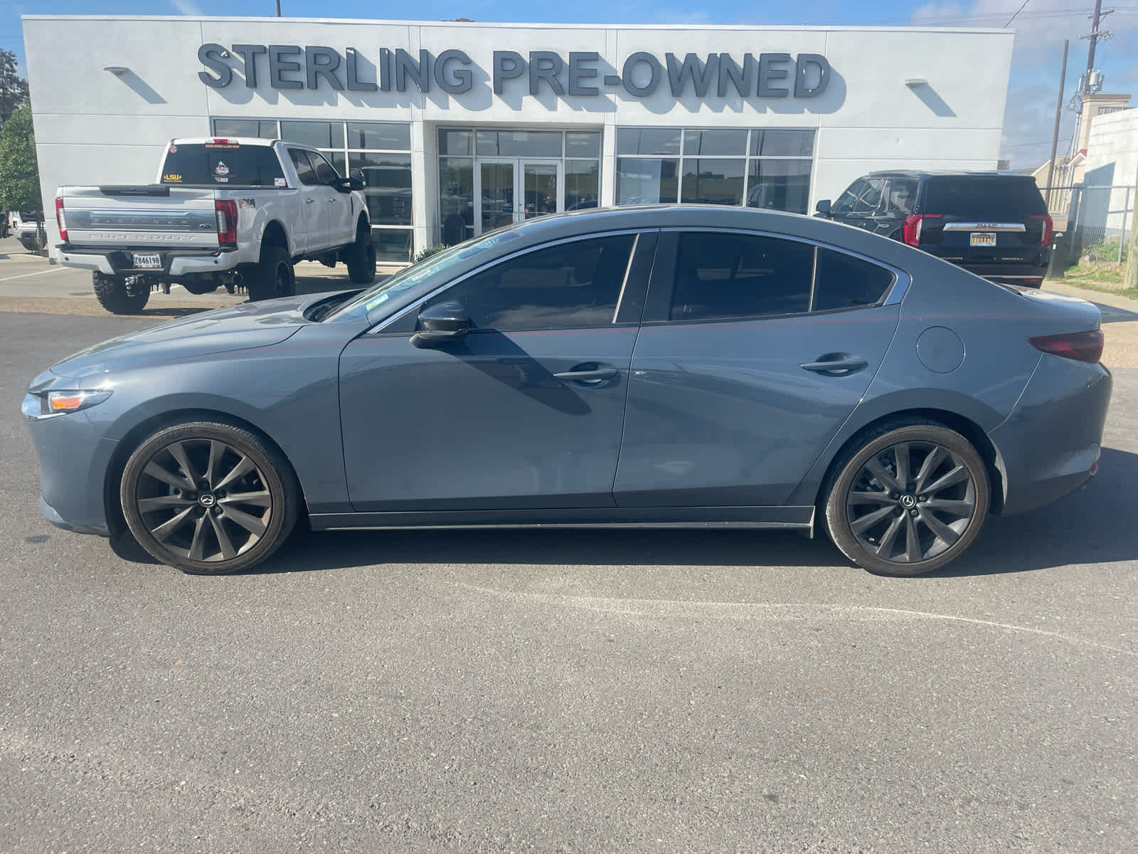 2023 Mazda Mazda3 Carbon Edition