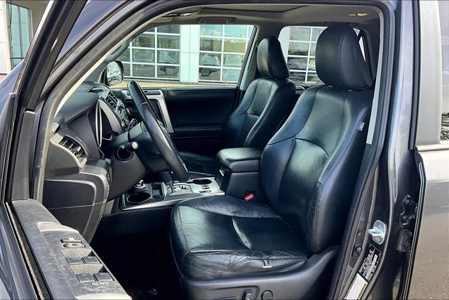 2011 Toyota 4Runner Trail photo 9