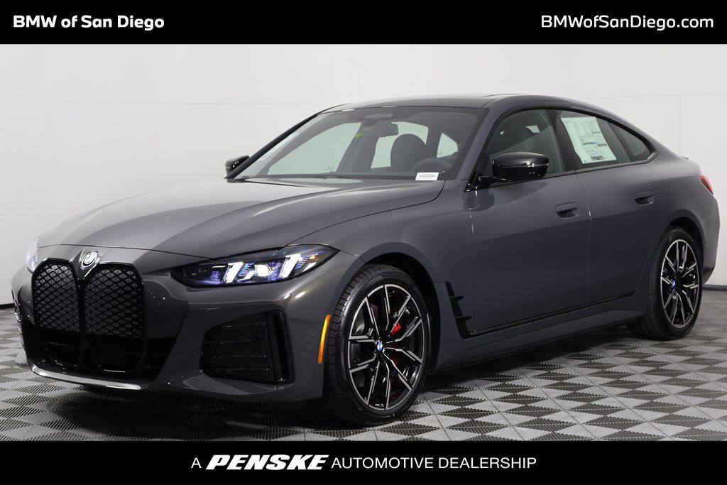 2025 BMW i4 40's photo