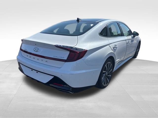 2022 Hyundai Sonata Limited photo 5