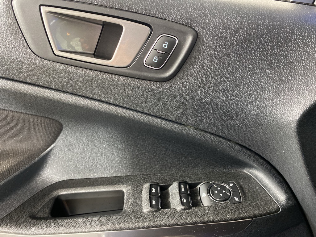 2022 Ford EcoSport SE photo 8