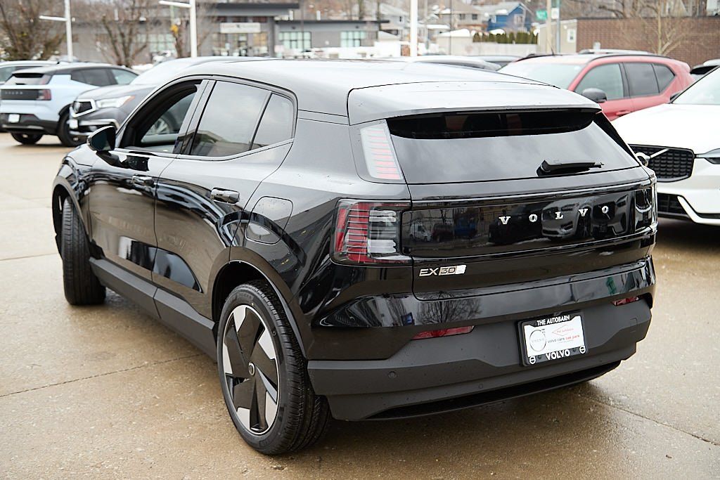 2026 VOLVO EX30 - Image 3