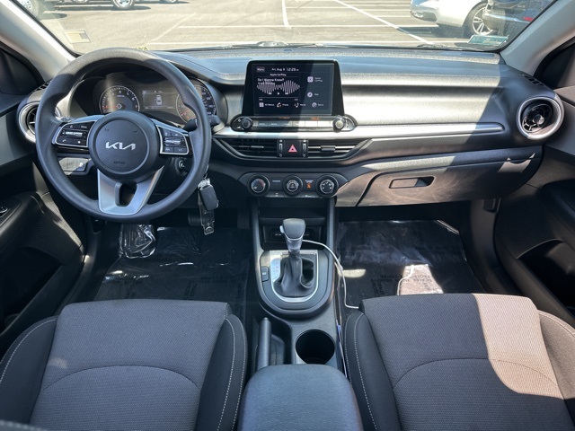 2023 Kia Forte LXS photo 13