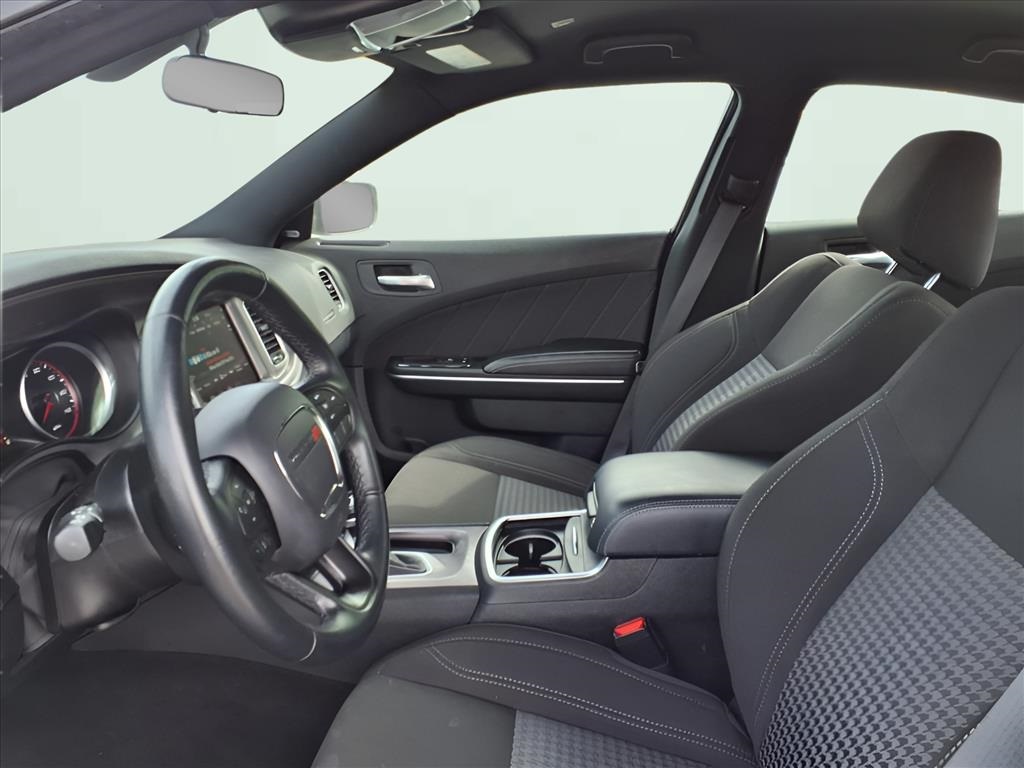 2023 Dodge Charger SXT photo 5
