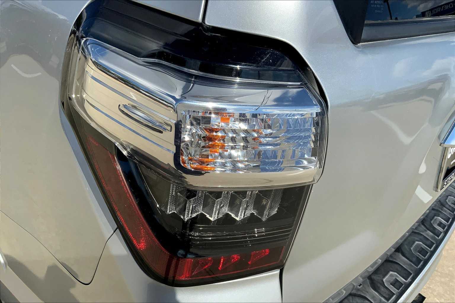 2014 Toyota 4Runner Limited photo 26