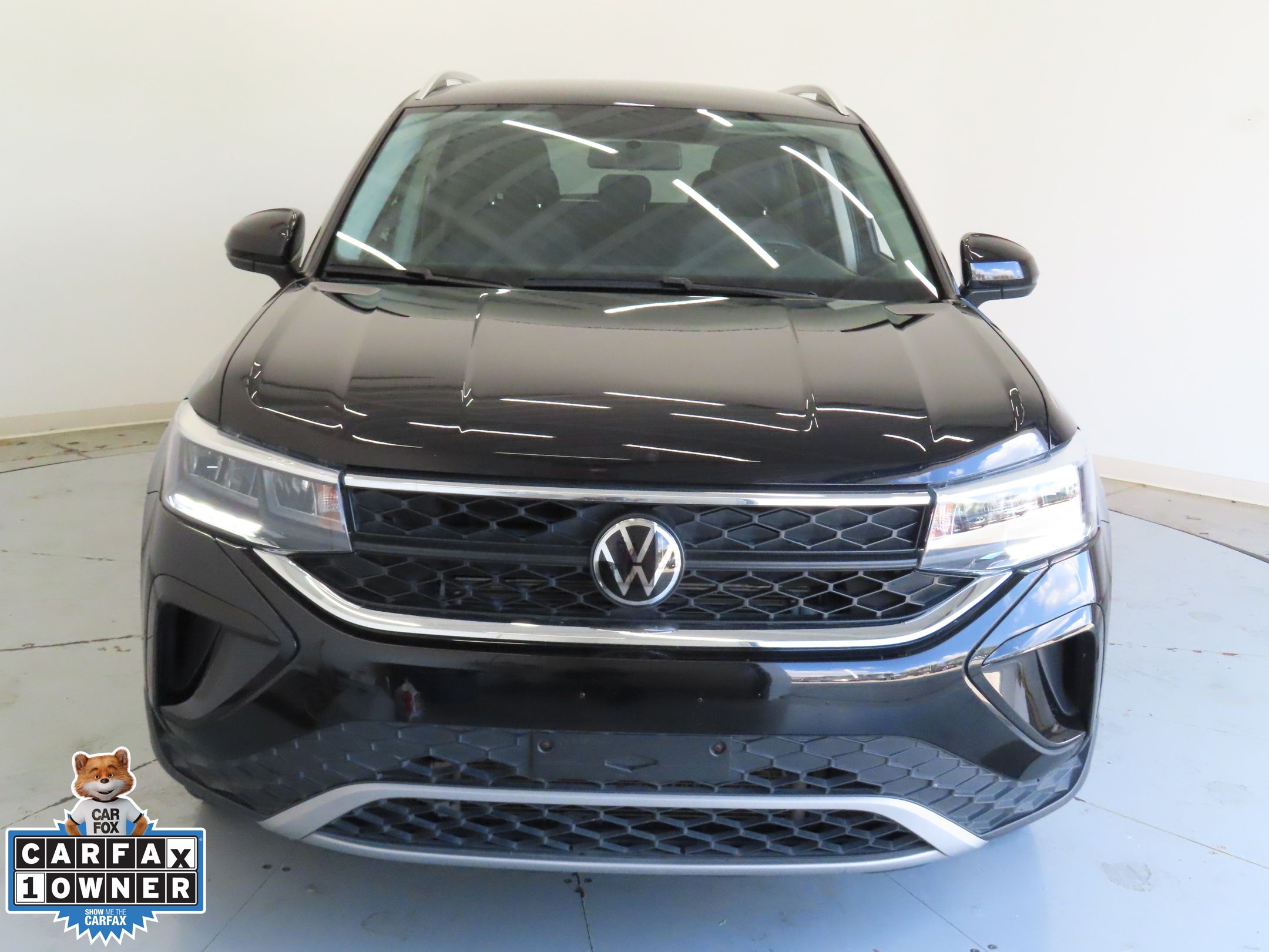 2022 Volkswagen Taos SE photo 8