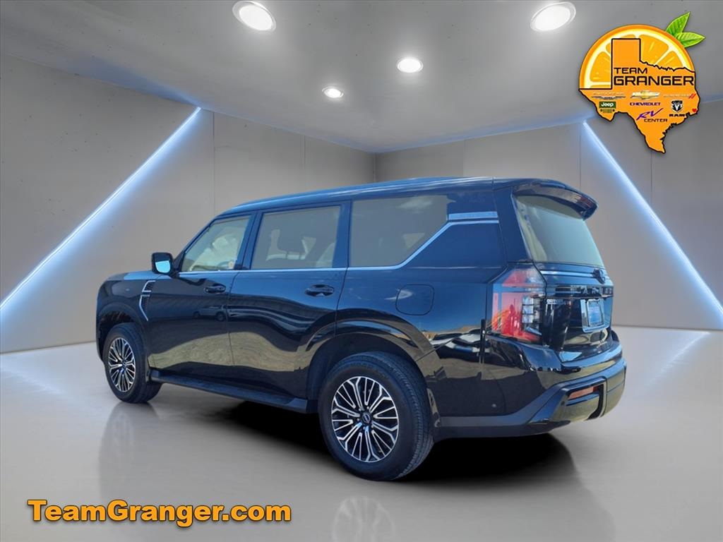 2025 Nissan Armada SL photo 3