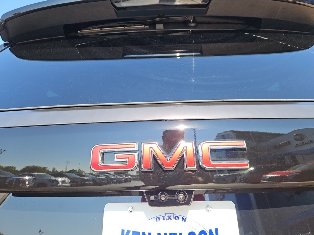 2025 Gmc Yukon AT4 Ultimate photo 2