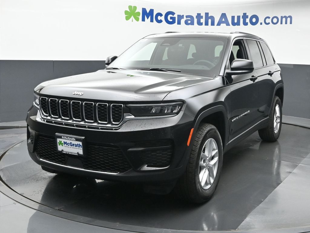 2025 Jeep Grand Cherokee Laredo X photo 16