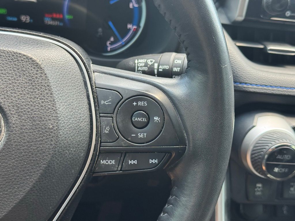 2021 Toyota RAV4 Hybrid XSE photo 24
