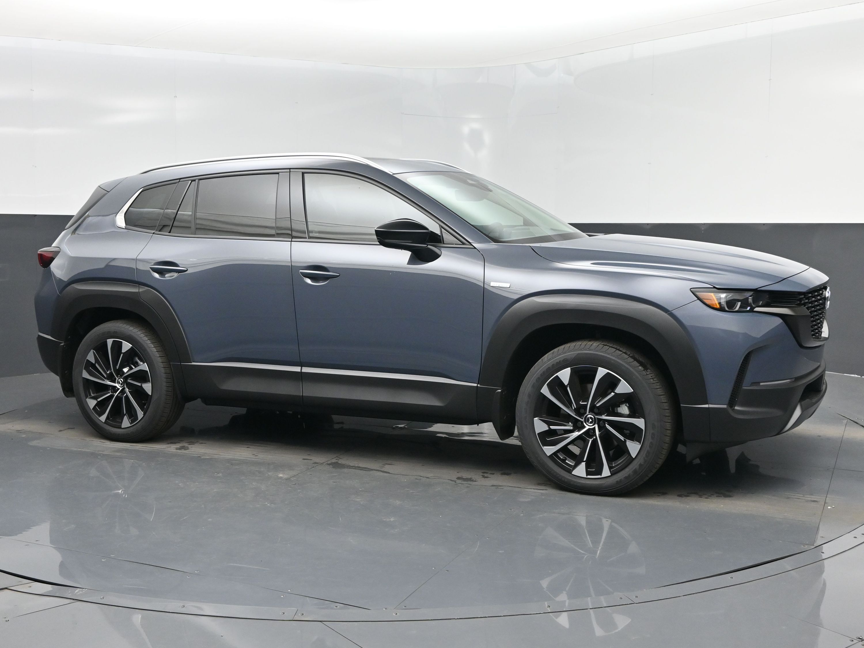 2025 Mazda CX-50 Premium Plus's photo