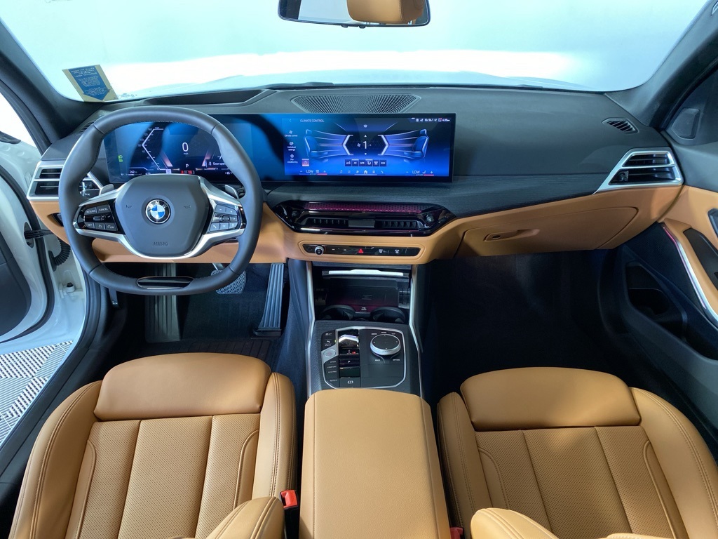 2025 Bmw 330i xDrive Sedan photo 2