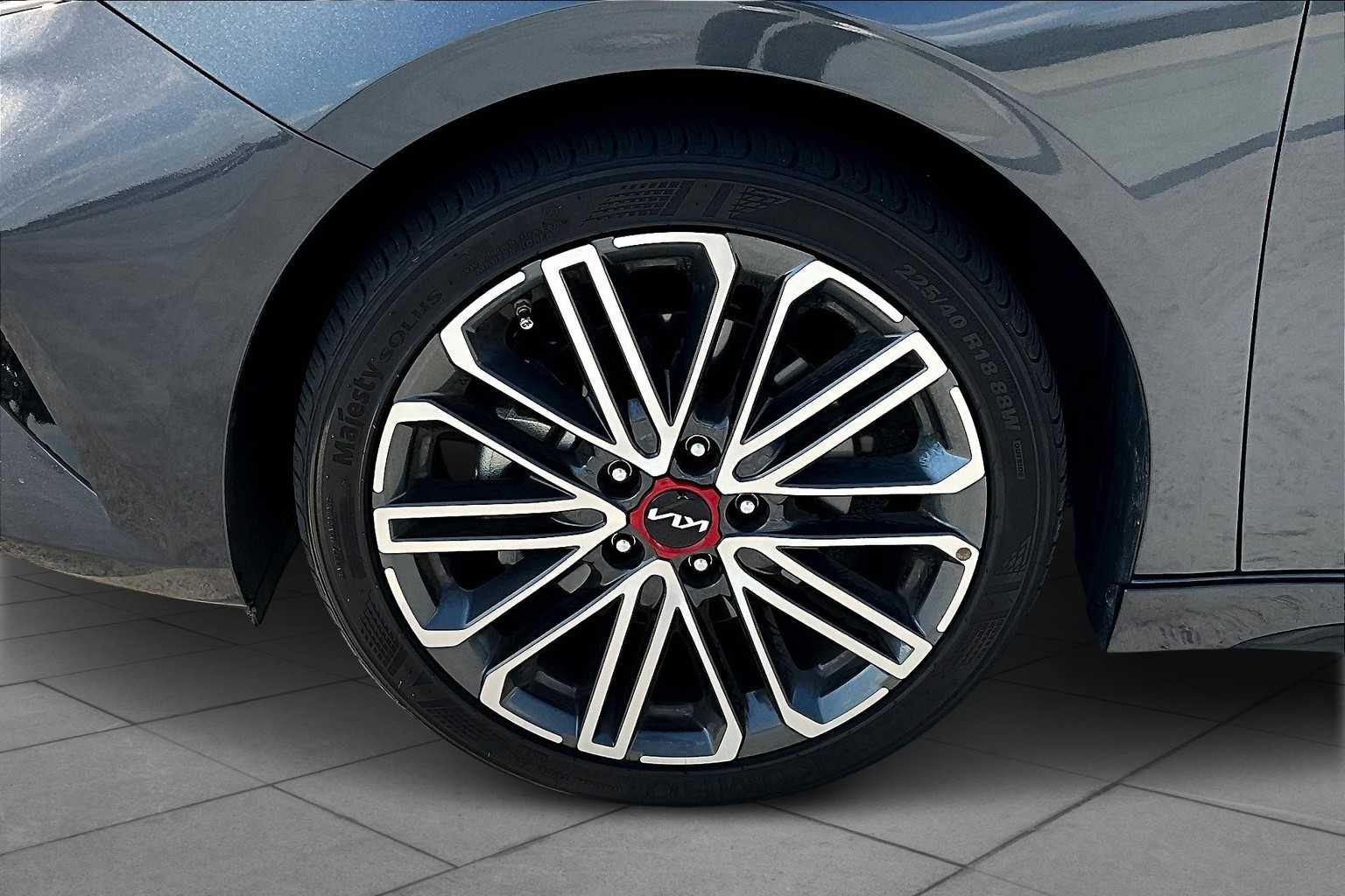 2024 Kia Forte GT photo 9