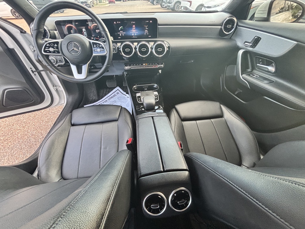 2020 Mercedes Benz A 220 photo 11