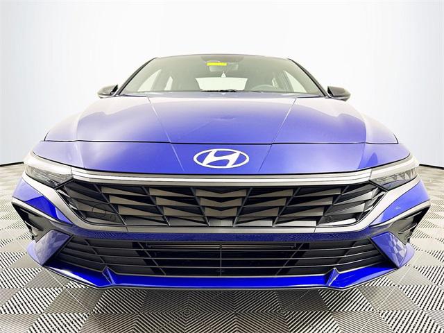 2025 Hyundai Elantra SEL Sport photo 9