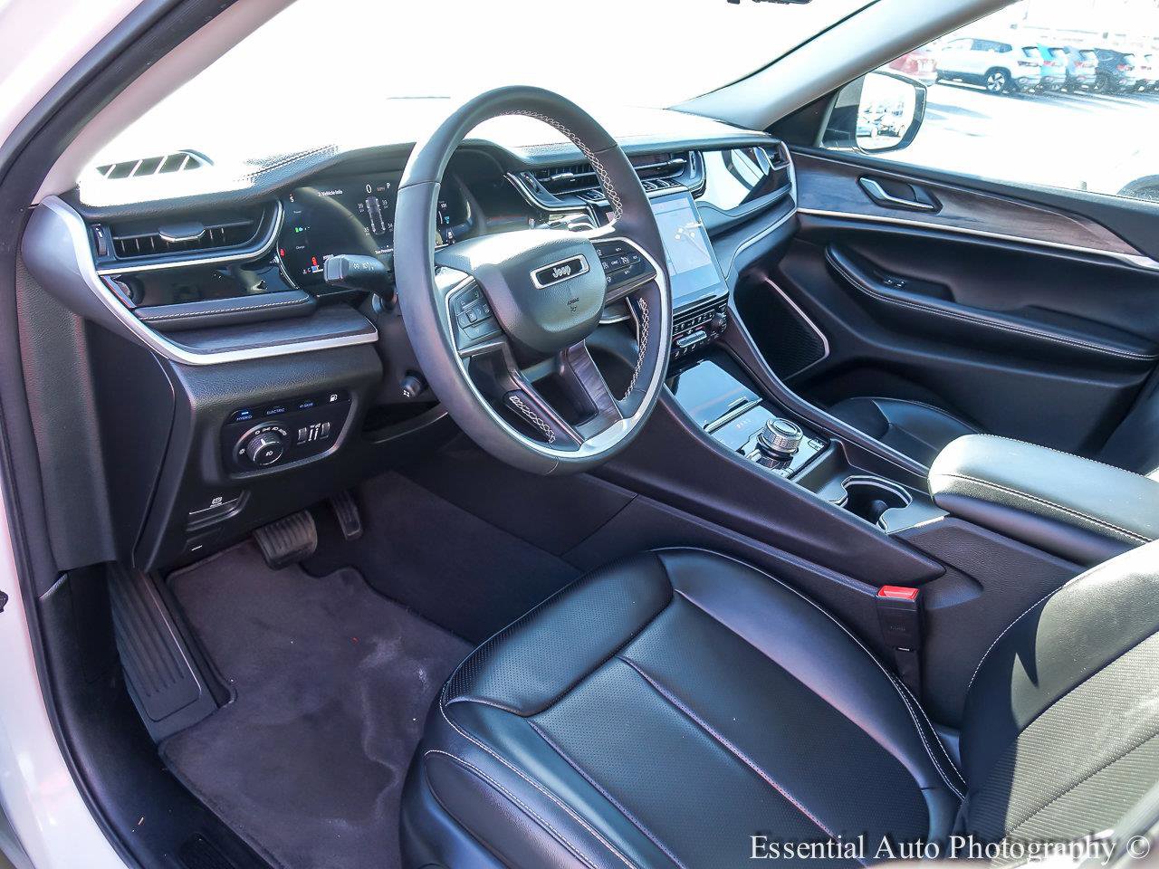 2024 JEEP GRAND CHEROKEE - Image 8