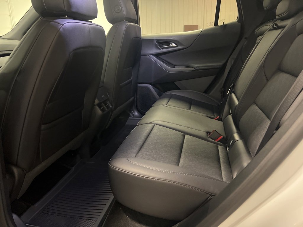 2026 Chevrolet Equinox LT photo 9