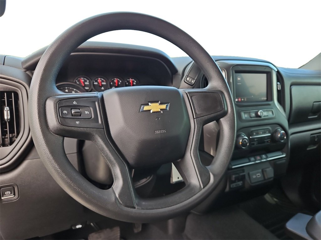 2023 Chevrolet Silverado 2500HD Custom photo 15