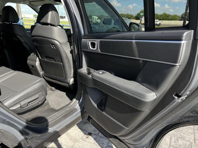 2026 Hyundai Santa Fe SEL photo 15