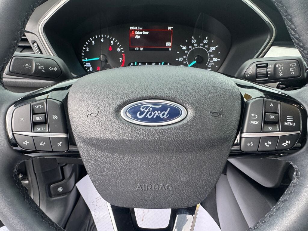 2022 Ford Escape SE photo 12