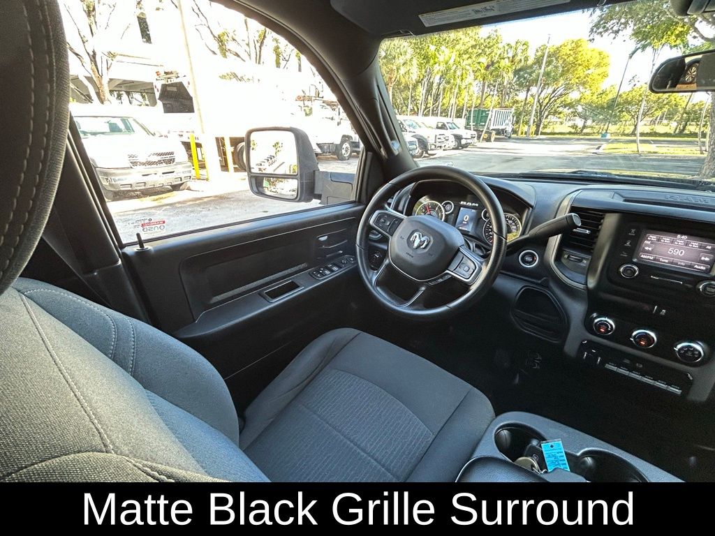 2023 Ram 3500 Tradesman photo 4