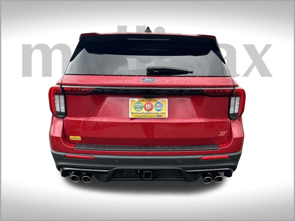 2025 Ford Explorer ST photo 4