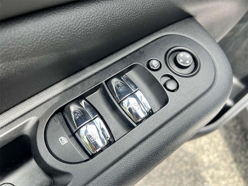 2017 Mini Clubman Base ALL4 photo 14