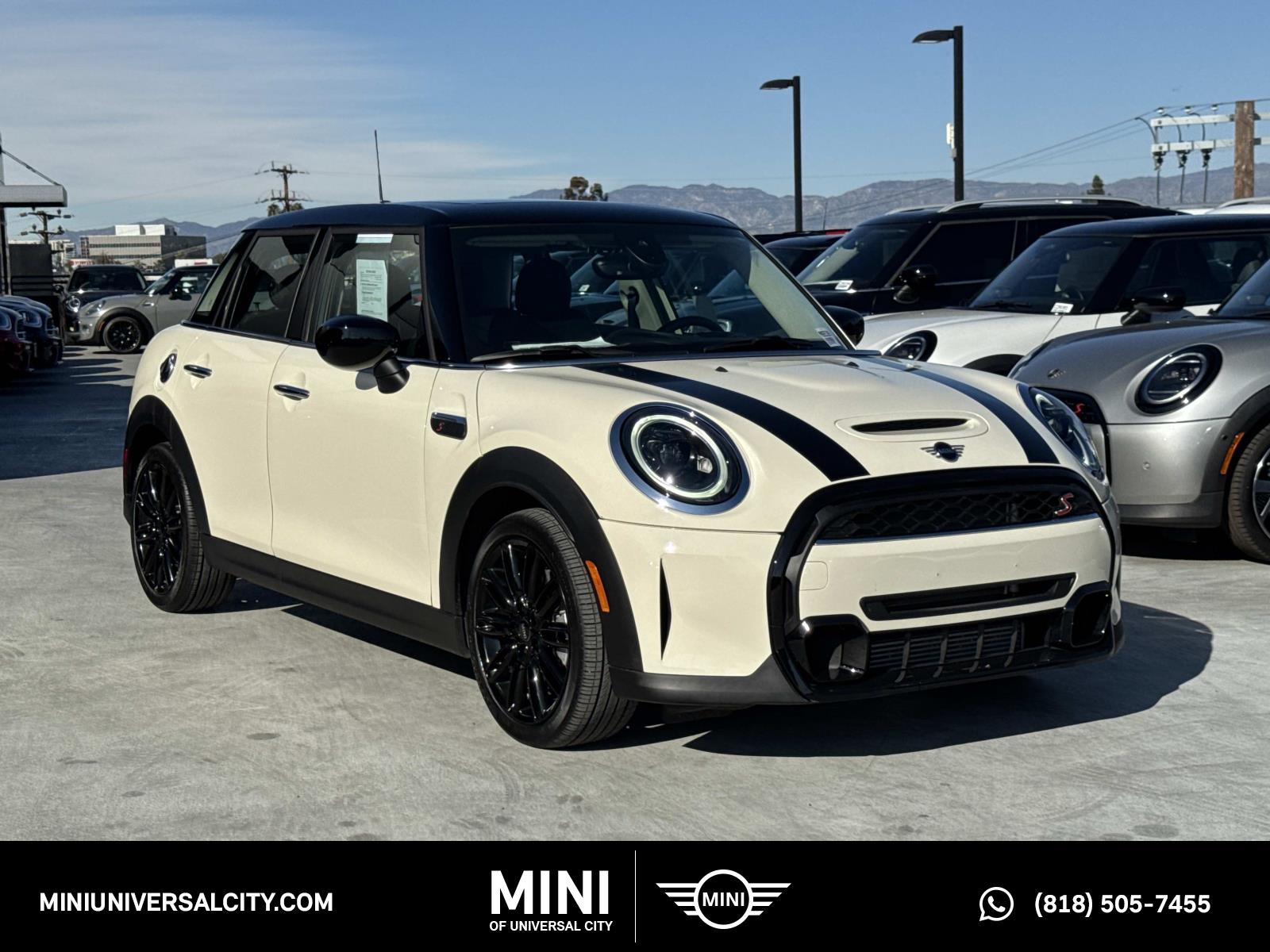 2023 MINI Hardtop 4 Door S's photo