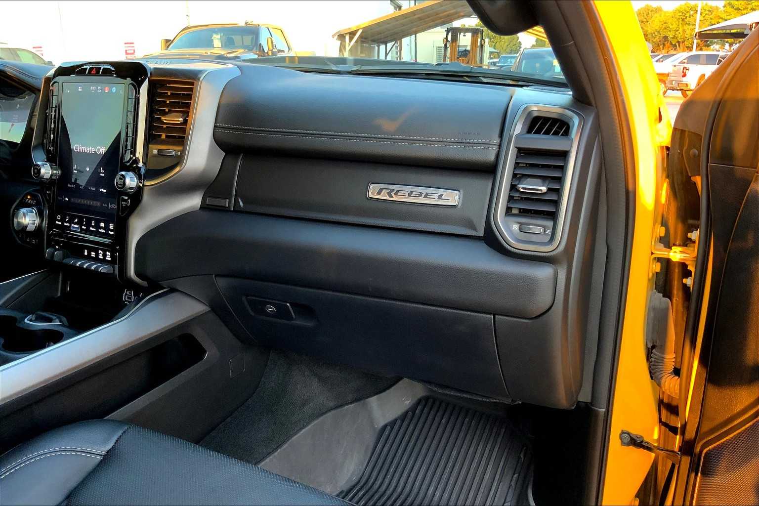 2023 Ram 1500 Rebel photo 18