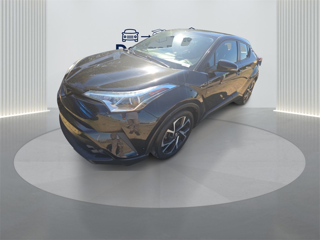 2018 Toyota C-HR XLE Premium photo 4