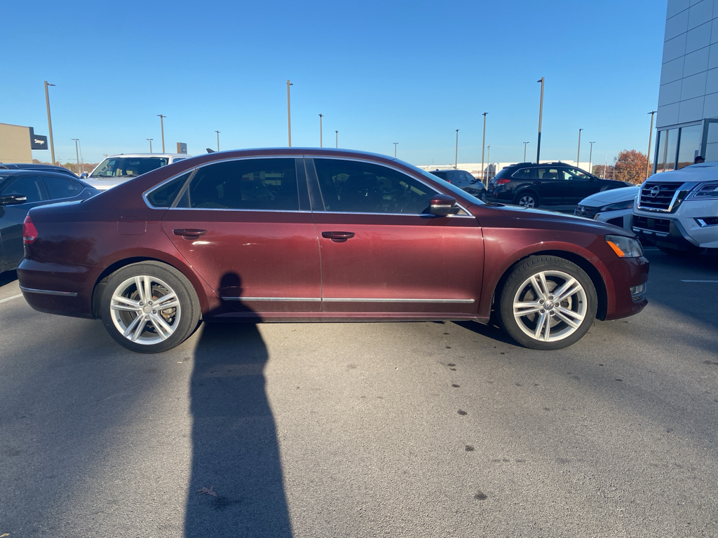 2014 Volkswagen Passat TDI SEL Premium photo 3