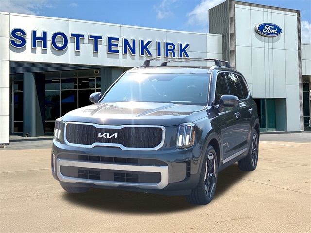 2023 Kia Telluride EX photo 3