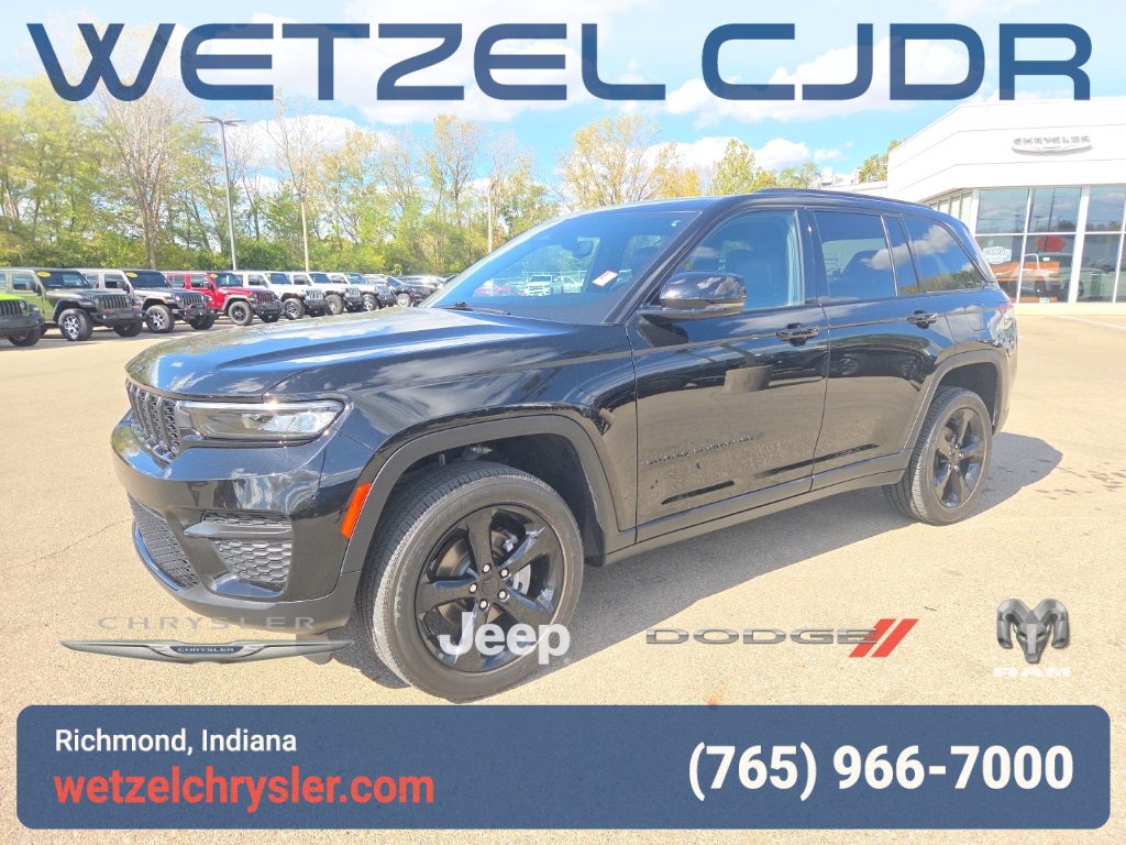 2022 Jeep Grand Cherokee Altitude photo 2