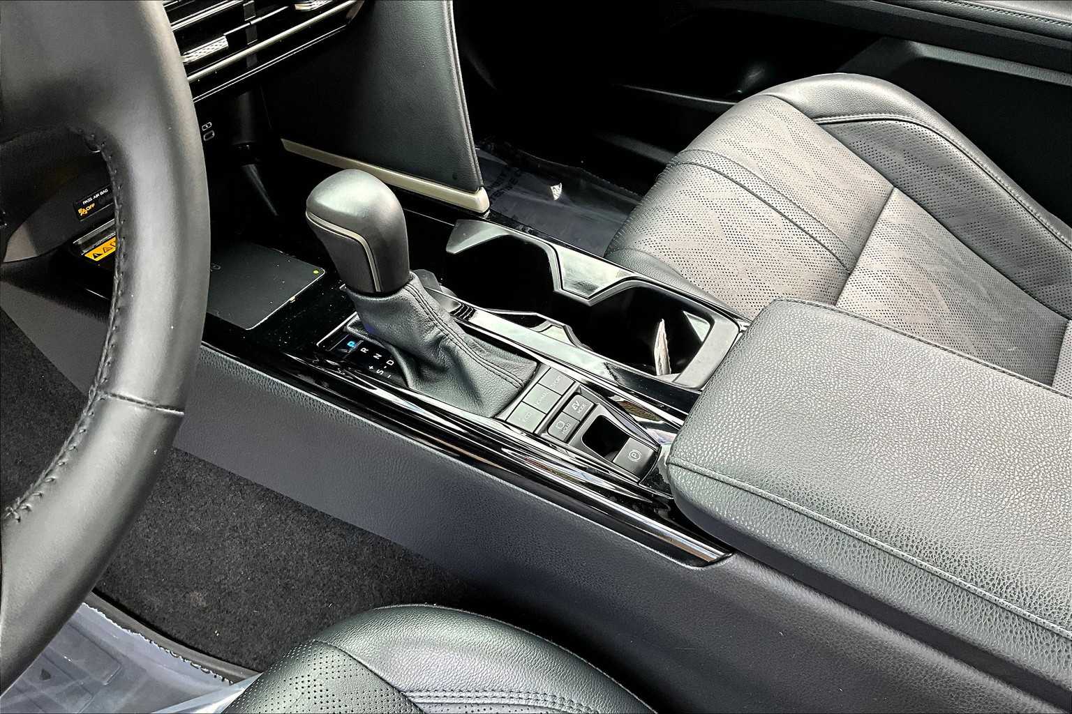 2025 Toyota Camry XSE photo 15