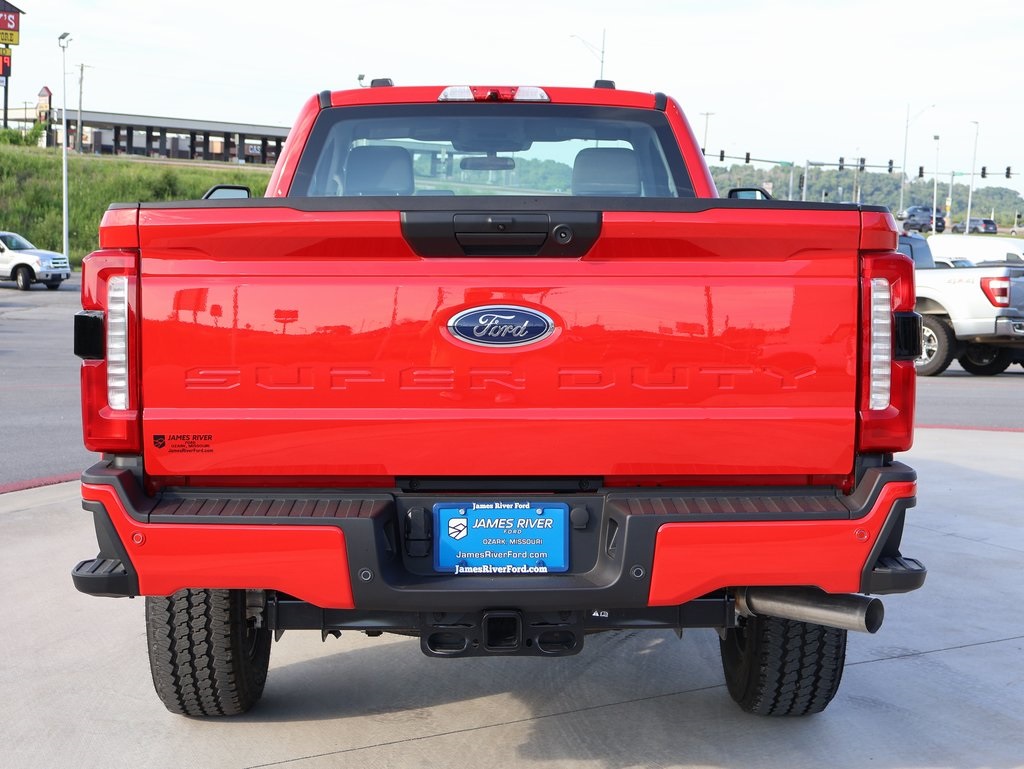 2025 Ford F-250 XL photo 4