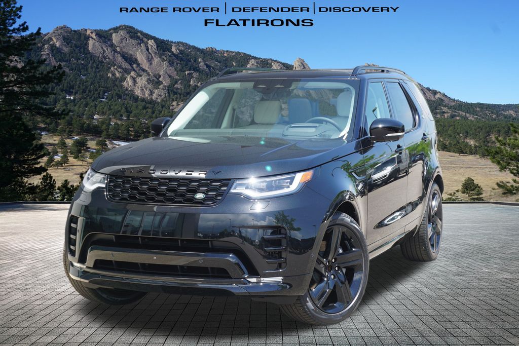 2025 Land Rover Discovery Dynamic SE's photo