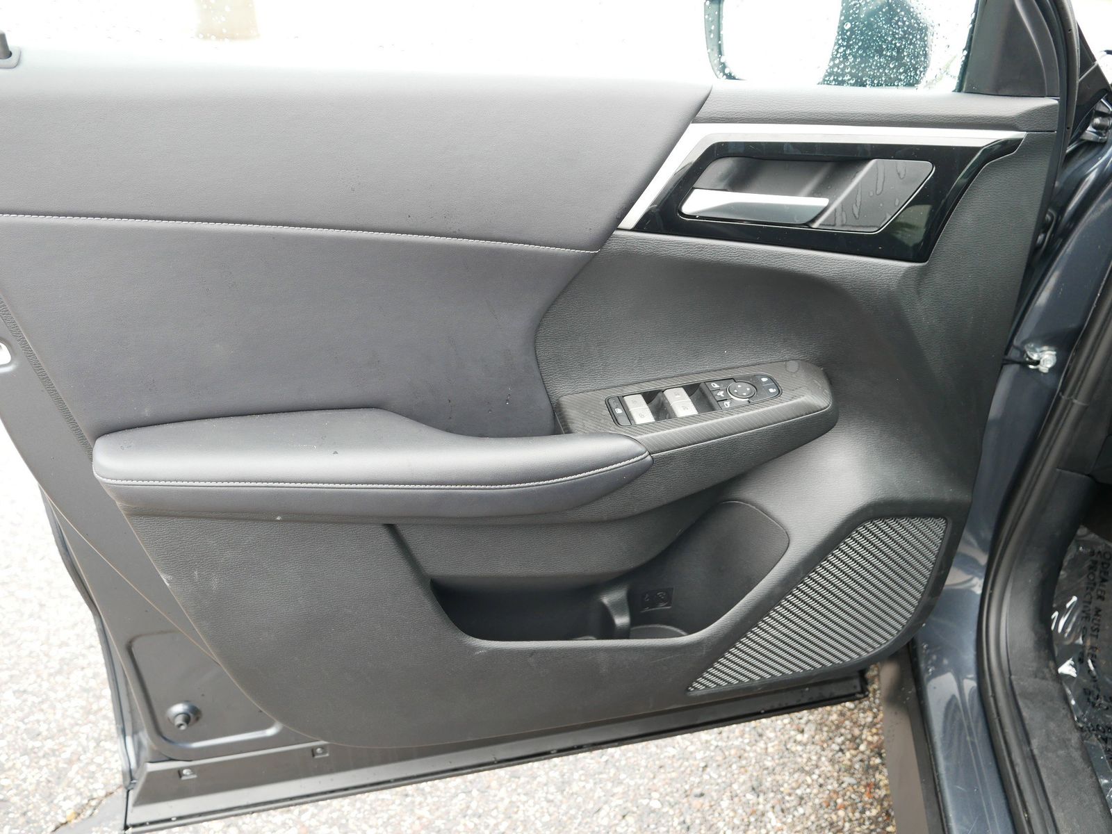 2024 Mitsubishi Outlander SE photo 12