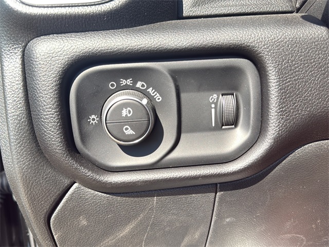 2026 Ram 3500 Big Horn photo 22