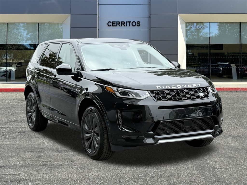 2025 Land Rover Discovery Sport S photo 3