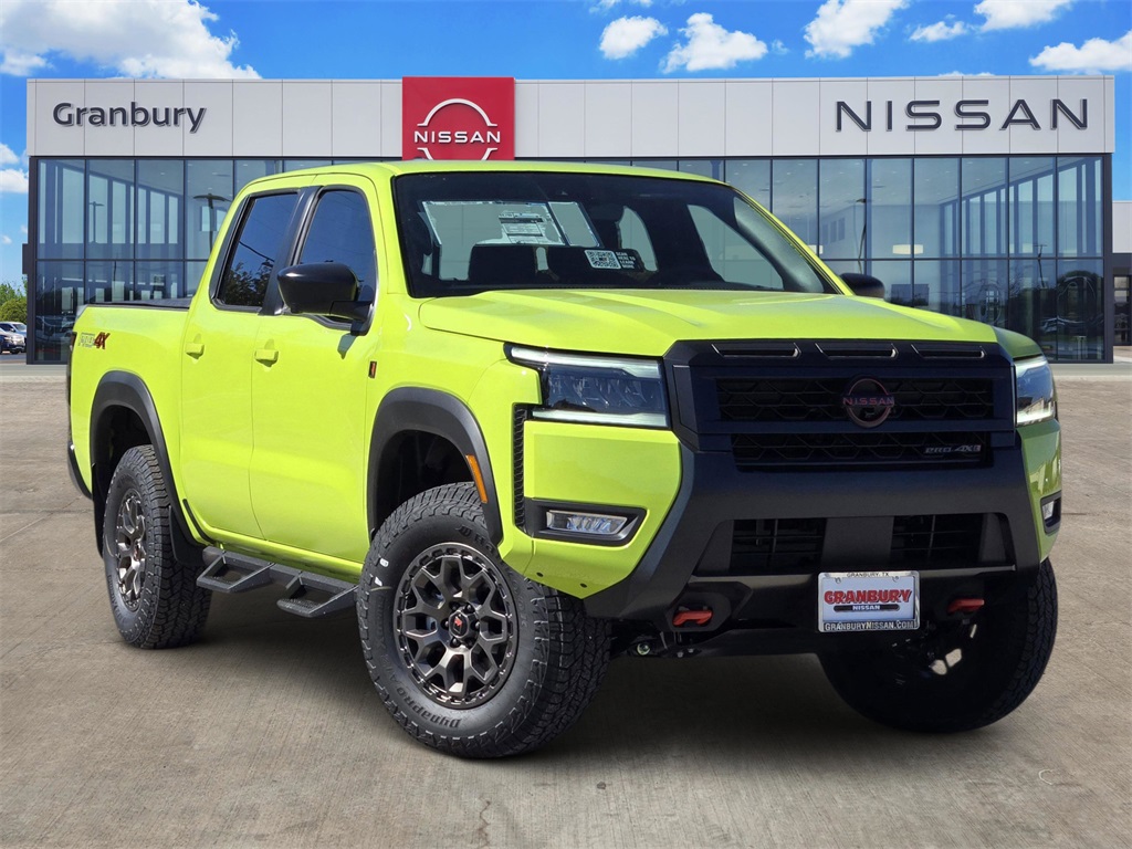 2026 Nissan Frontier PRO-4X's photo