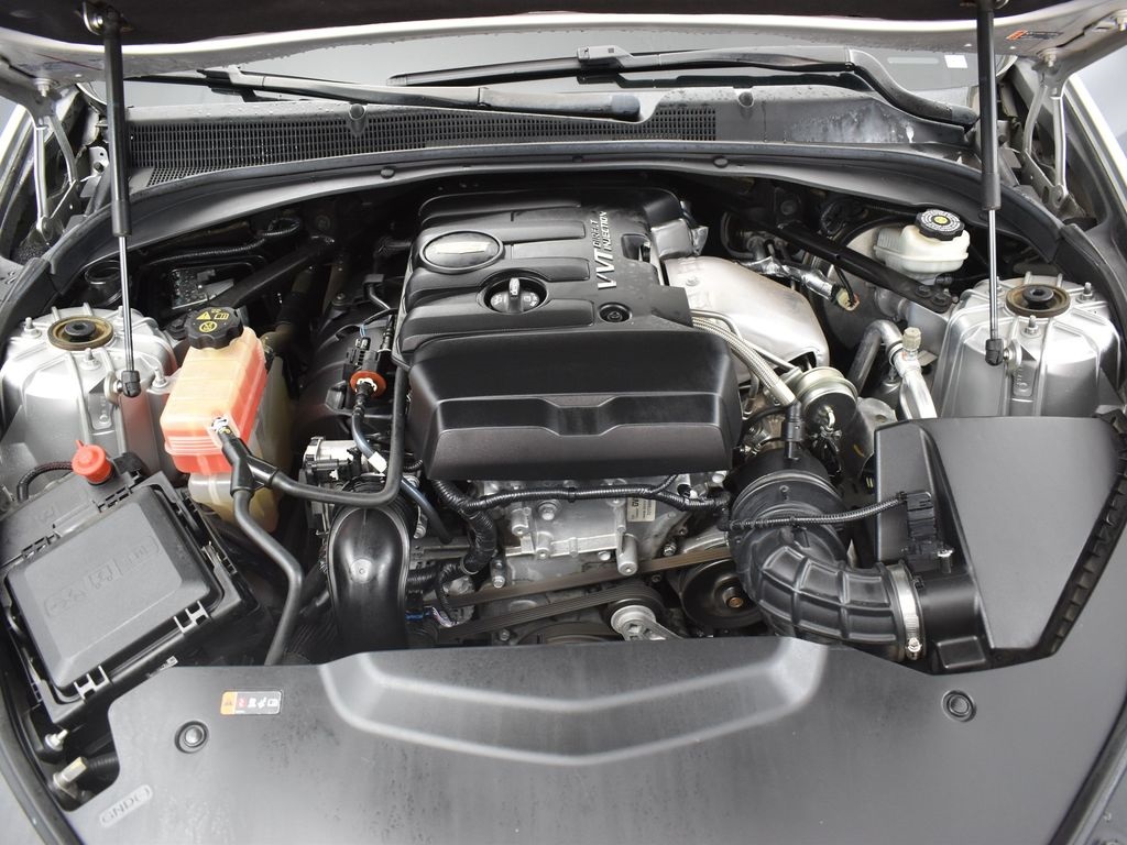 2018 Cadillac CTS Base photo 32
