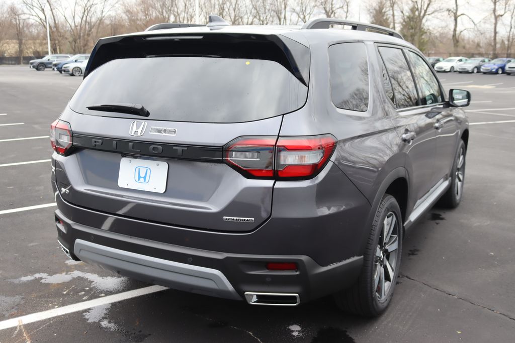 2025 Honda Pilot Touring photo 4