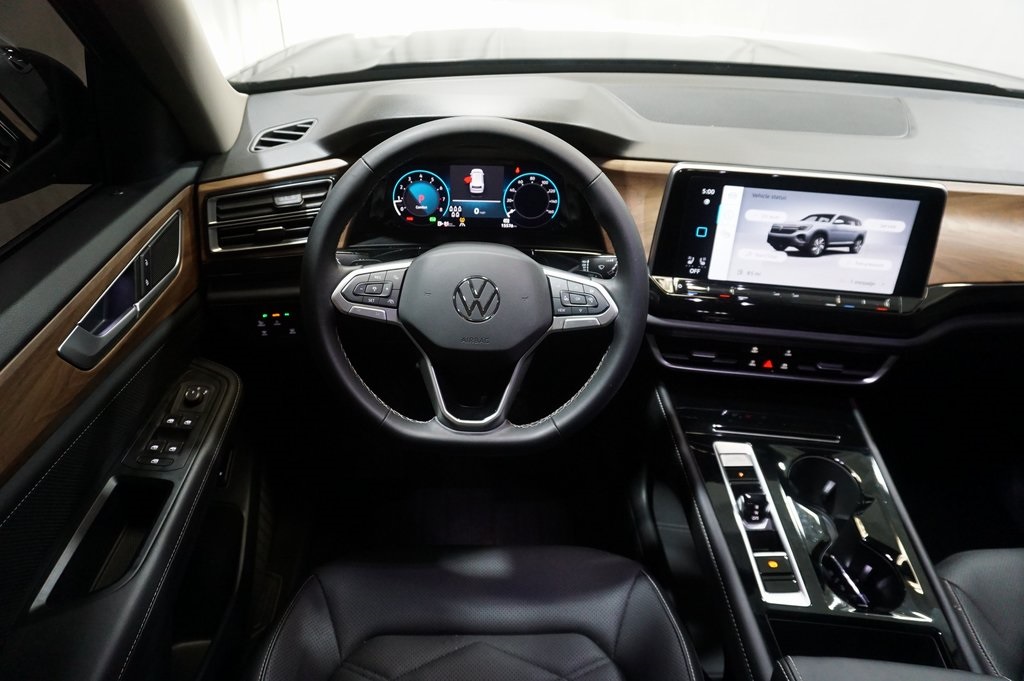 2024 Volkswagen Atlas SE Technology photo 13