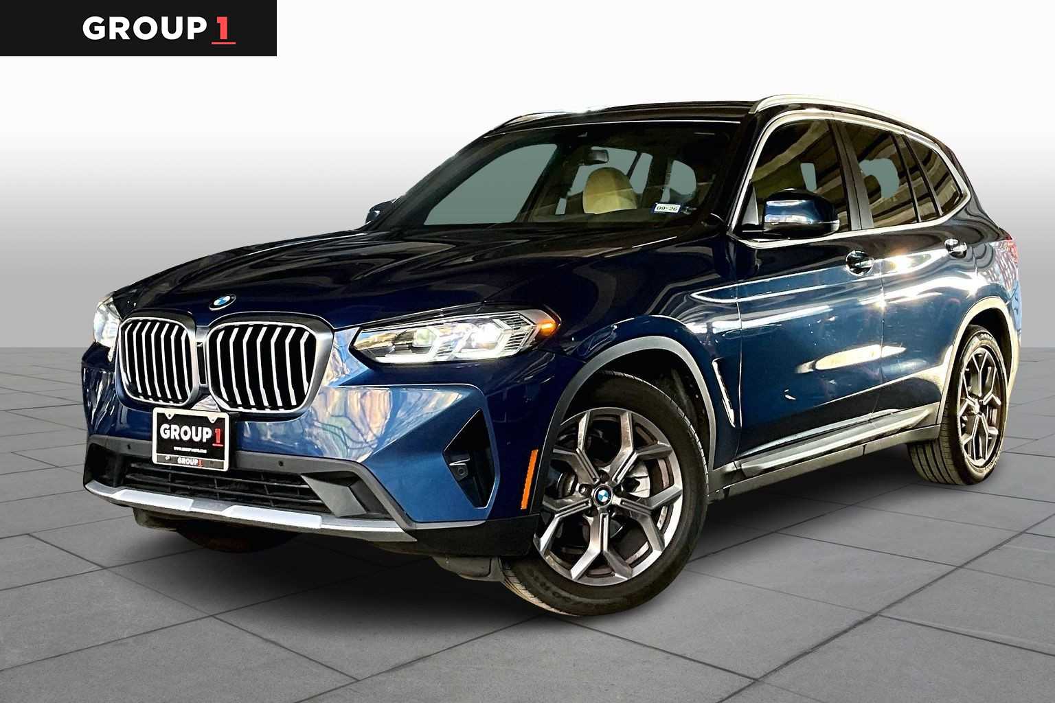 2022 BMW X3 30i's photo
