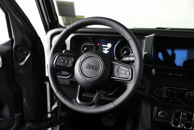 2025 Jeep Gladiator Sport S photo 3
